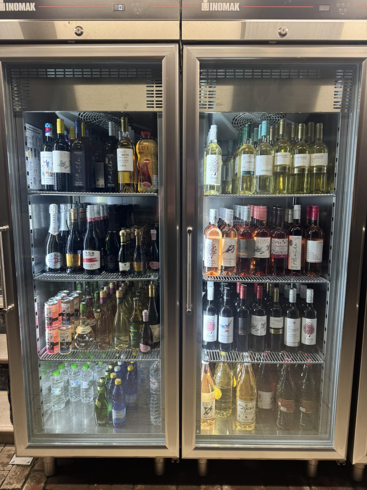 Refrigerated Wine Display